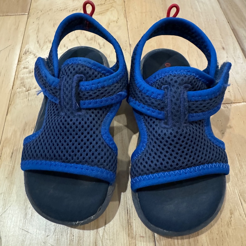 Old Navy blue sandals size 8
